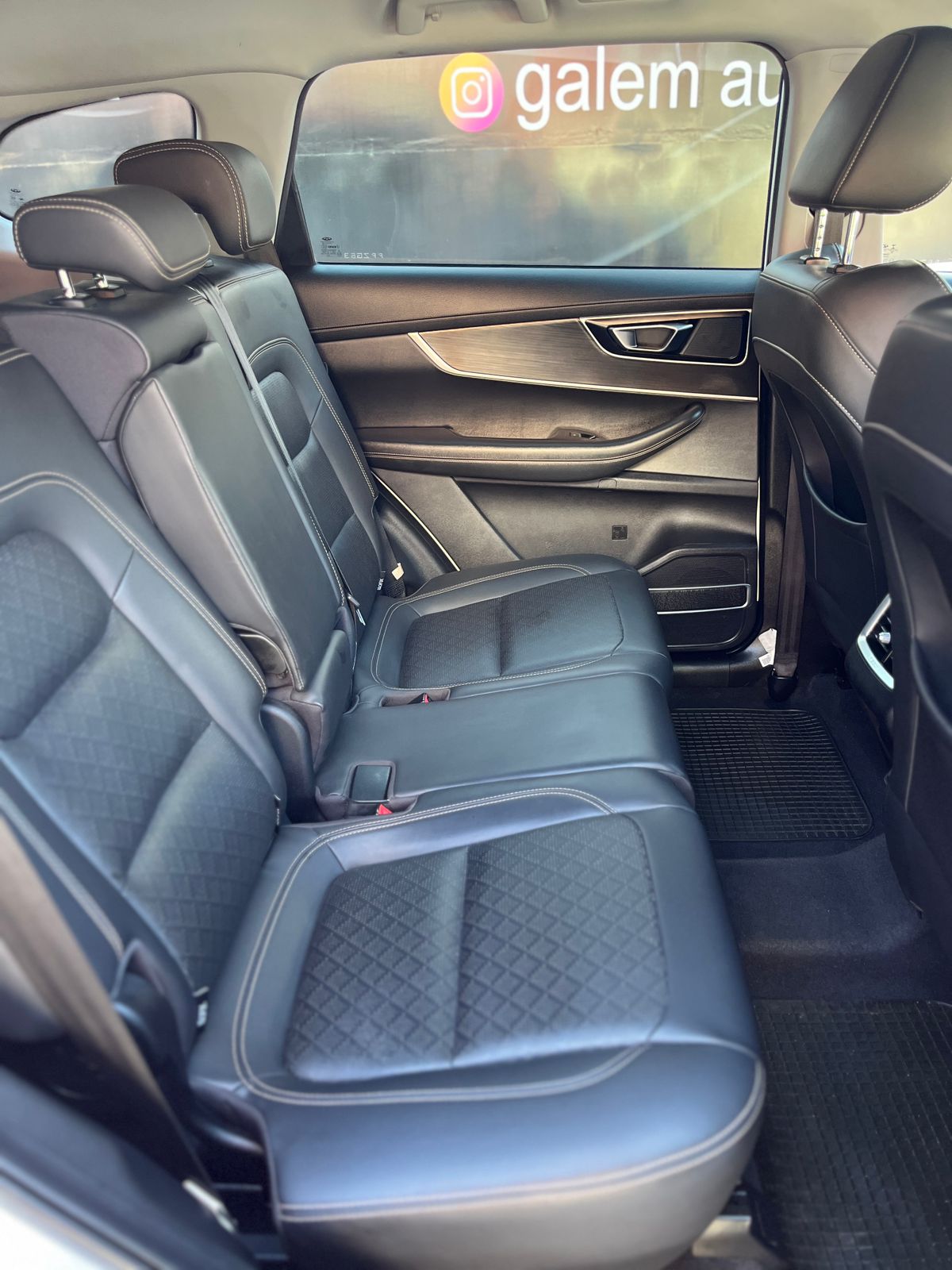 WhatsApp Image 2025-11-10 at 18.20.04 (4)