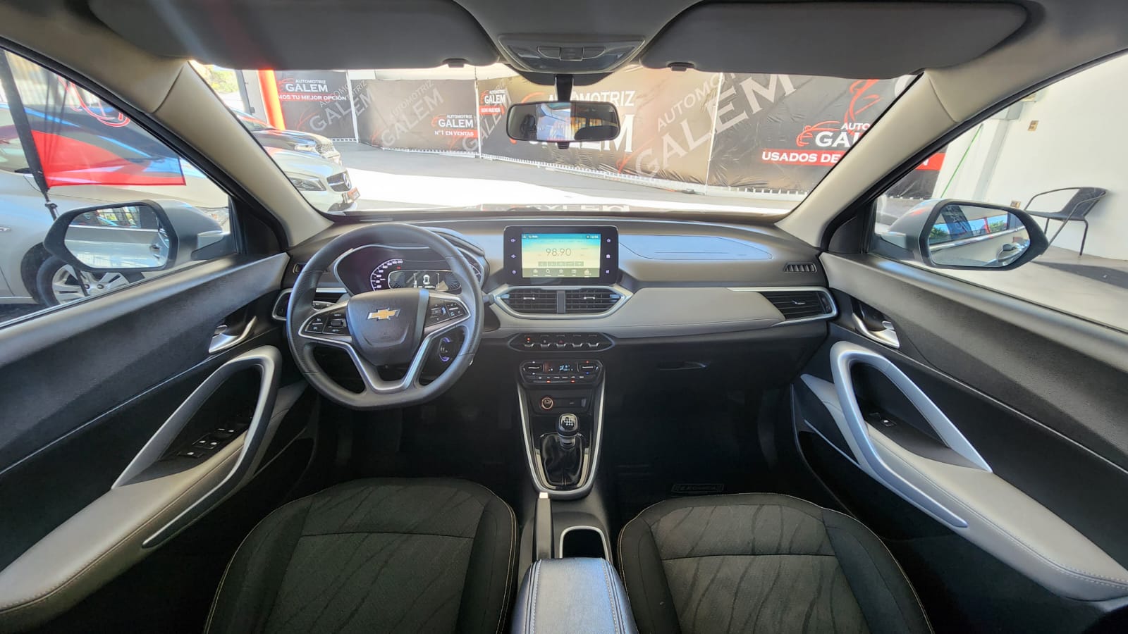 WhatsApp Image 2025-11-11 at 11.07.19 (3)